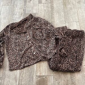 Jones New York Leopard Print Pajama Set